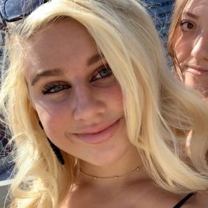 Meet your Posher, Liz